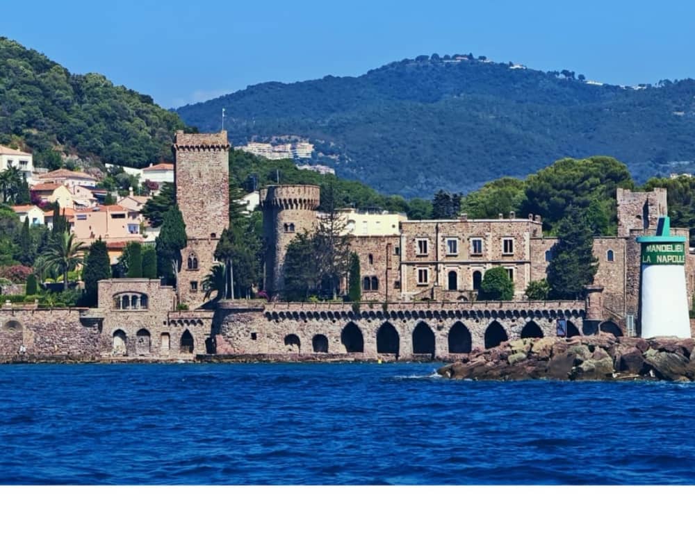 ¡Estoy celebrando mi cumpleaños o despedida de soltera en un yate! ¡8 horas de locura!