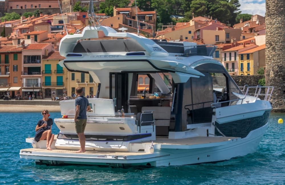 ¡Estoy celebrando mi cumpleaños o despedida de soltera en un yate! ¡8 horas de locura!