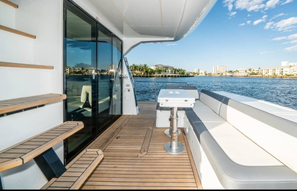 ¡Estoy celebrando mi cumpleaños o despedida de soltera en un yate! ¡8 horas de locura!