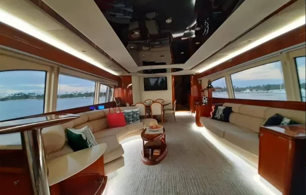 Luxury Meets Adventure – Yacht Tour from Bávaro to Isla Catalina!