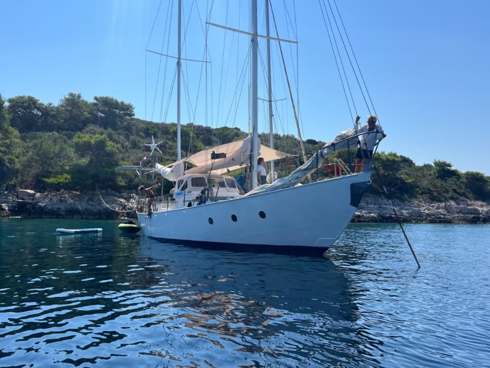 6-stündige Kreuzfahrt von Hvar zu den Pakleni-Inseln