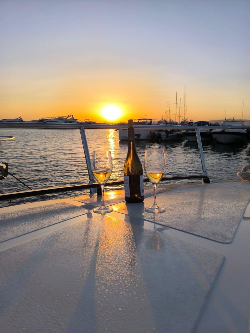 Luxury redefined in Argostolion: An unforgettable day on a motor yacht