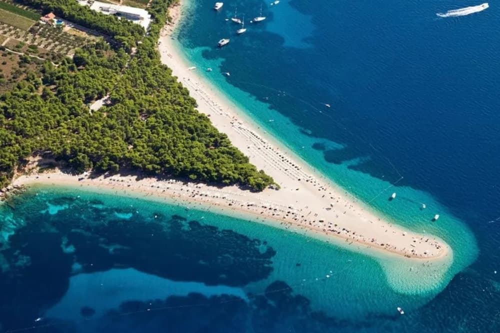 Scopri Zlatni Rat e Vrboska in 9 ore