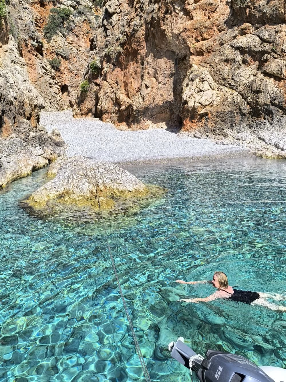 Excursion d'une journée complète dans les meilleures criques et plages secrètes de La Canée.