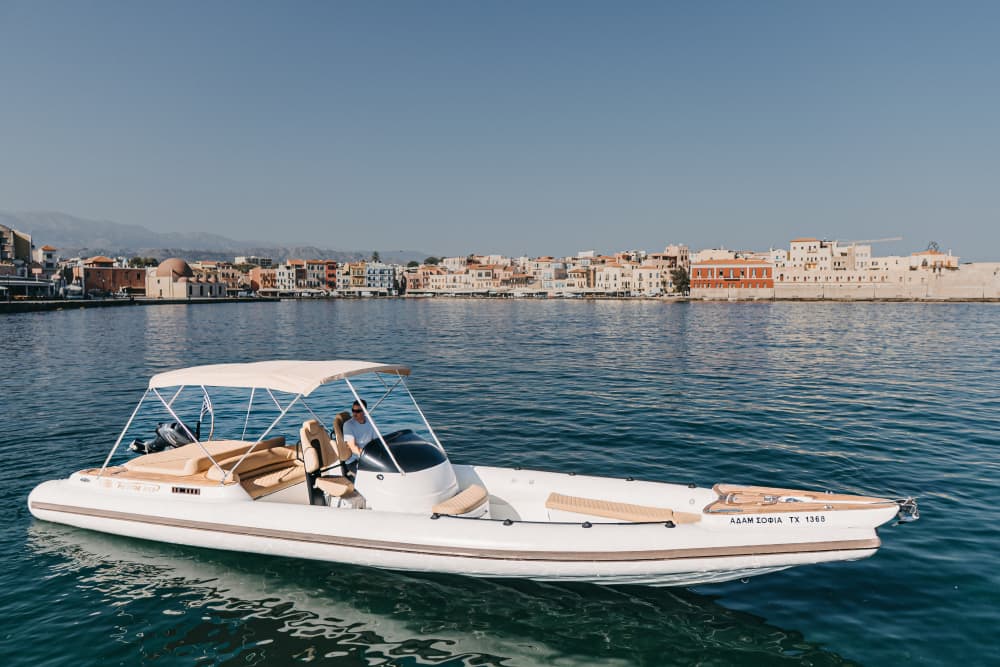 Excursion d'une journée complète dans les meilleures criques et plages secrètes de La Canée.