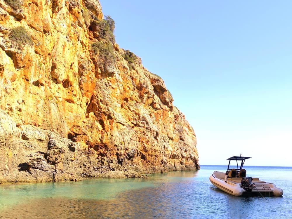 Excursion d'une journée complète dans les meilleures criques et plages secrètes de La Canée.