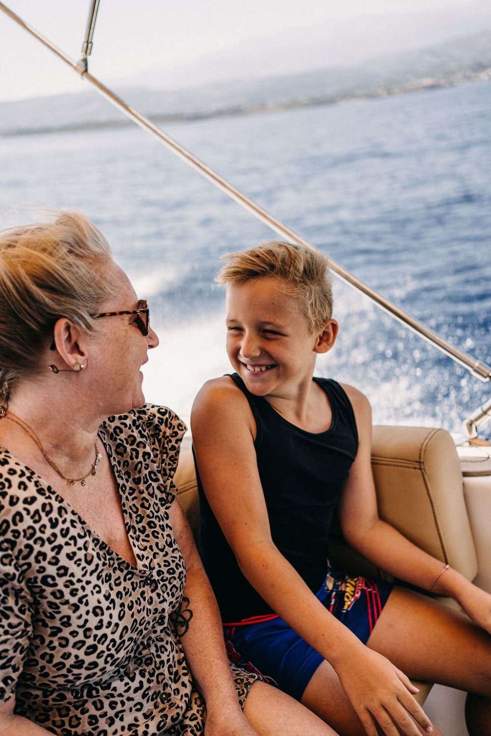 Excursion en hors-bord d'île en île