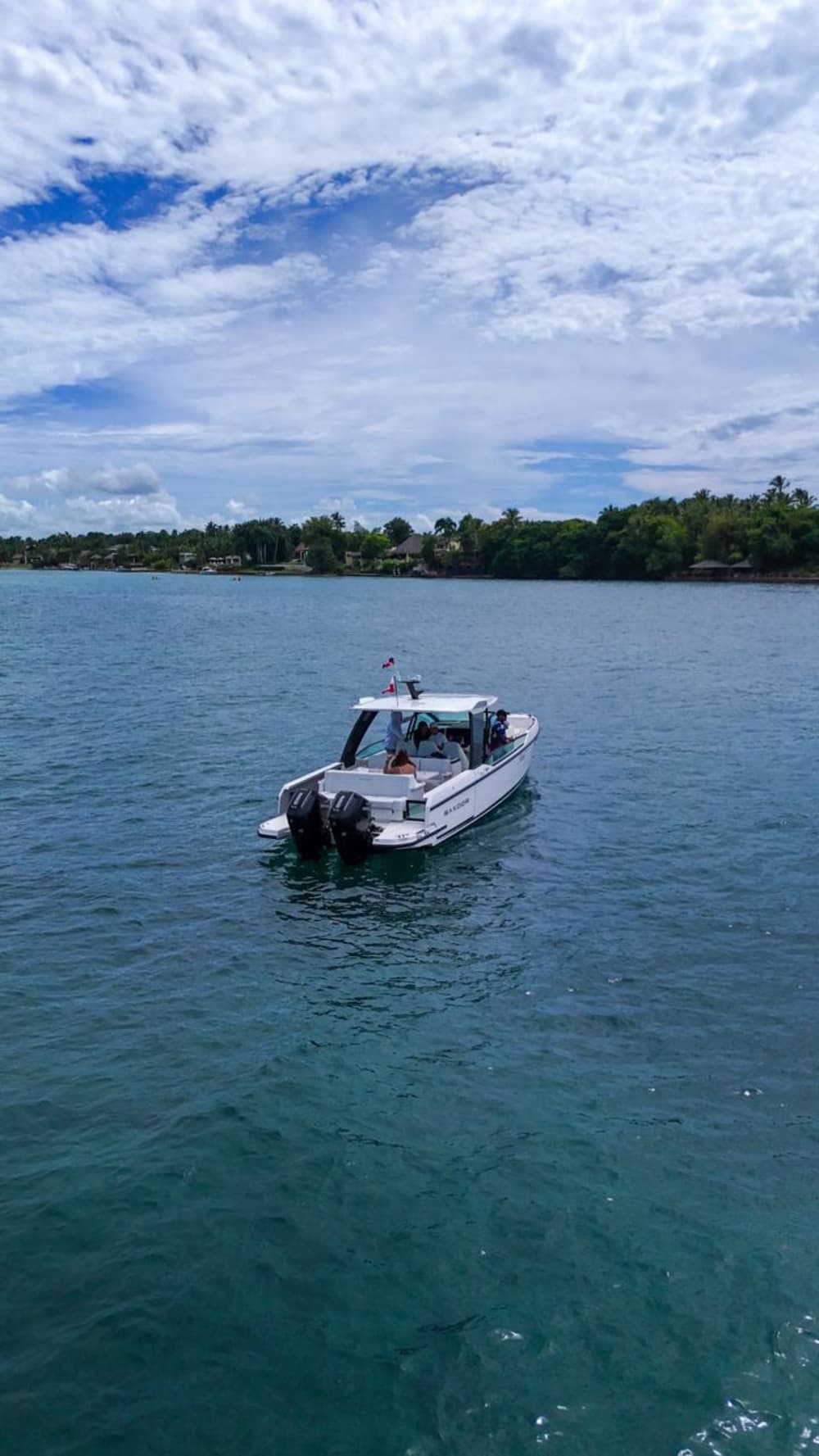 4 Hour Charter to Isla Catalina – Half Day Island Getaway