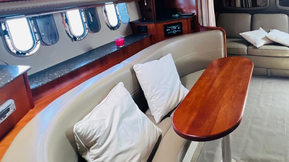 Descubra el lado oculto de Marbella en un paseo en barco de 4 horas