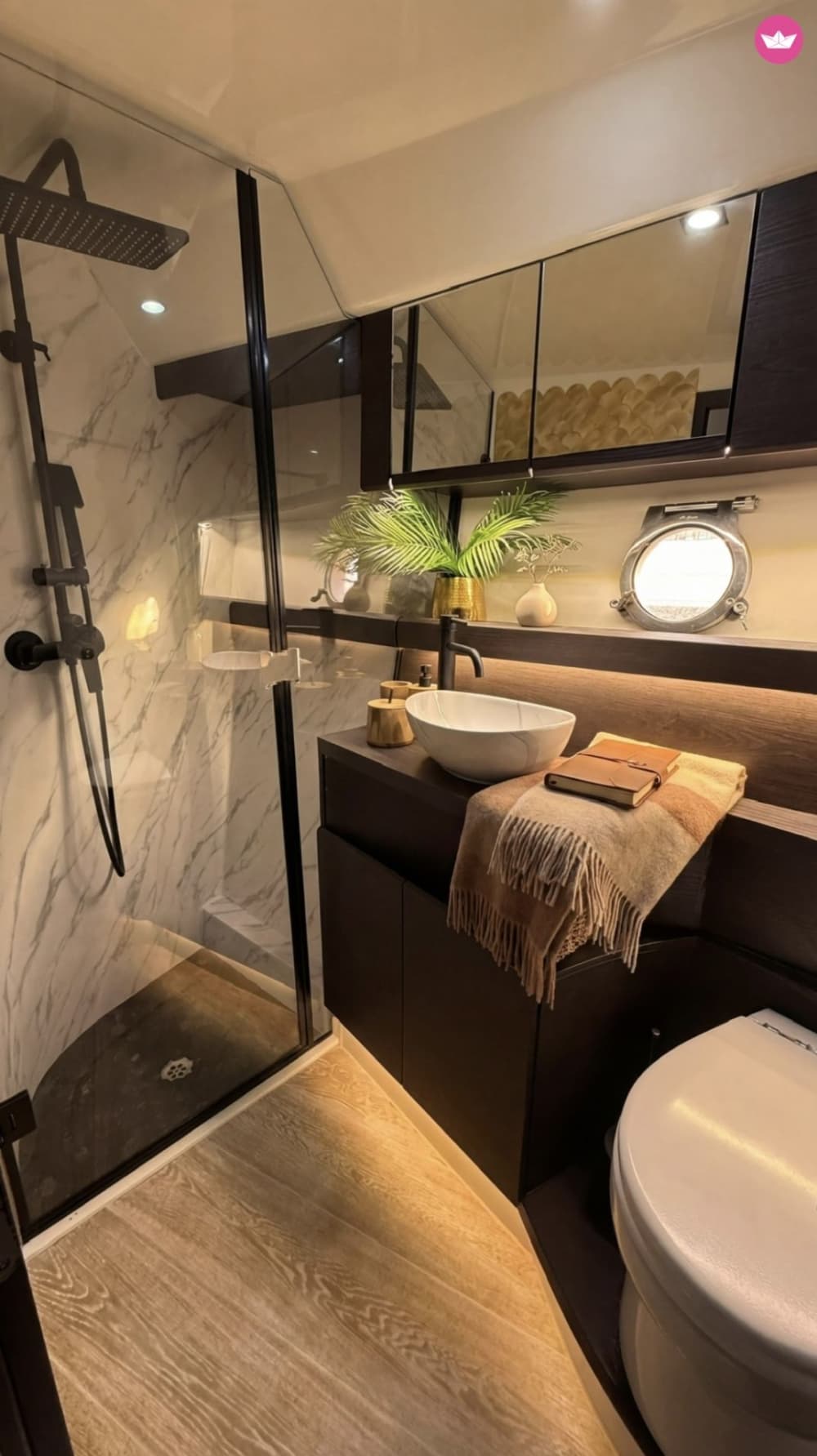 Luxuriöse Sonnenuntergangsfahrt: Ein traumhafter Aperitif an der Costa Smeralda