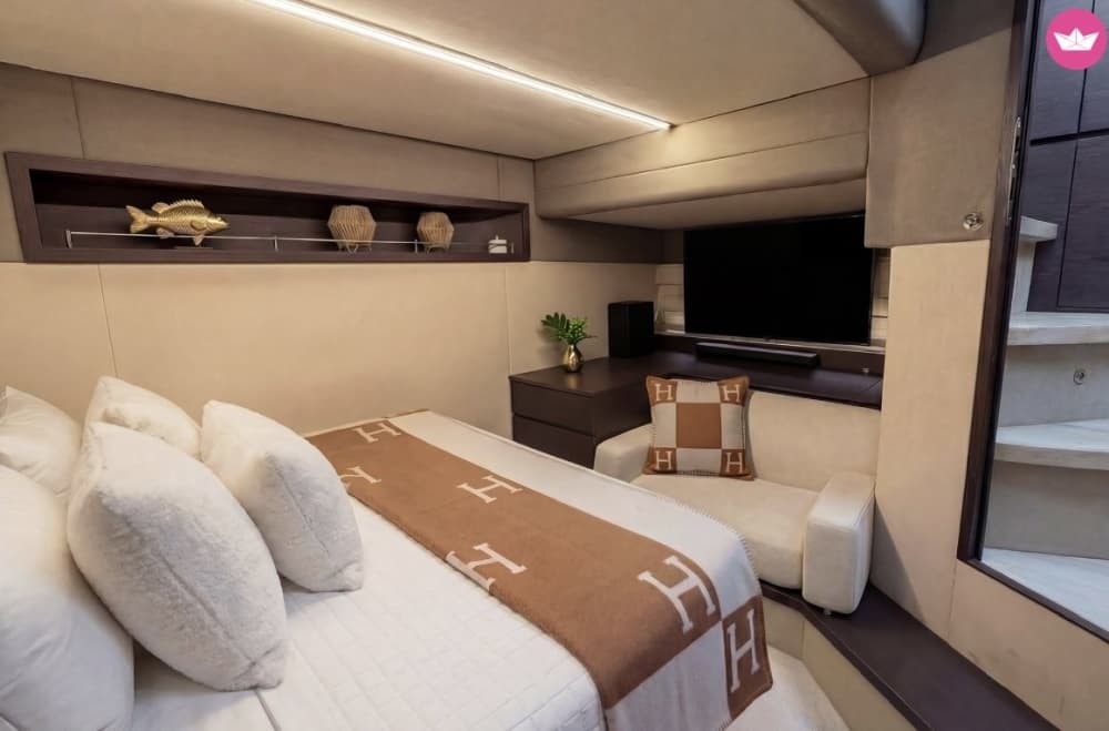 Luxuriöse Sonnenuntergangsfahrt: Ein traumhafter Aperitif an der Costa Smeralda