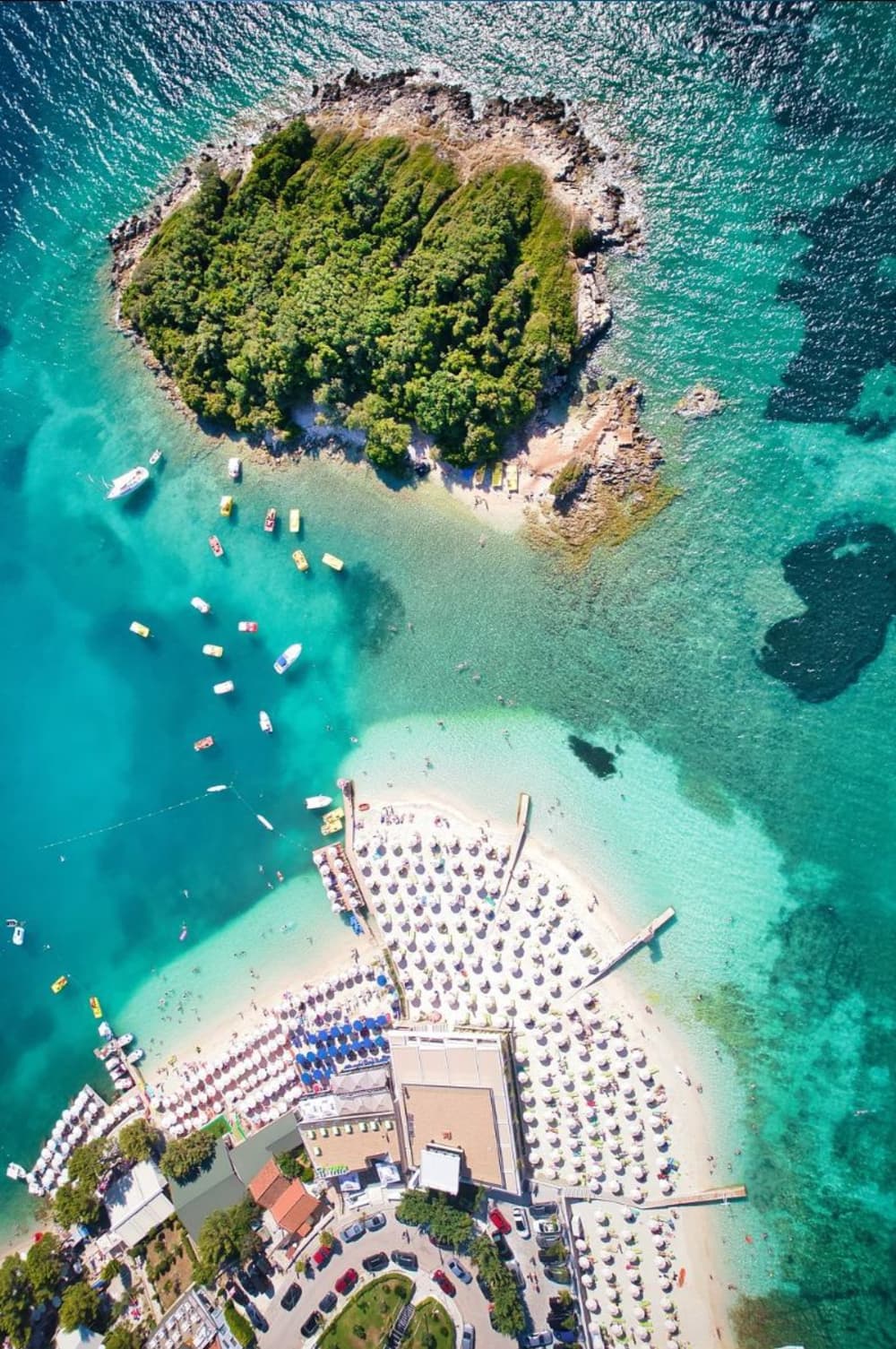 Southern Coast Escape – Caves, Hidden Beaches and Ksamil Islands