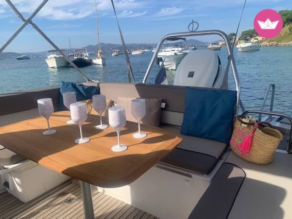 Découvrez le charme des canaux de Port Grimaud et Saint-Tropez – Demi-journée