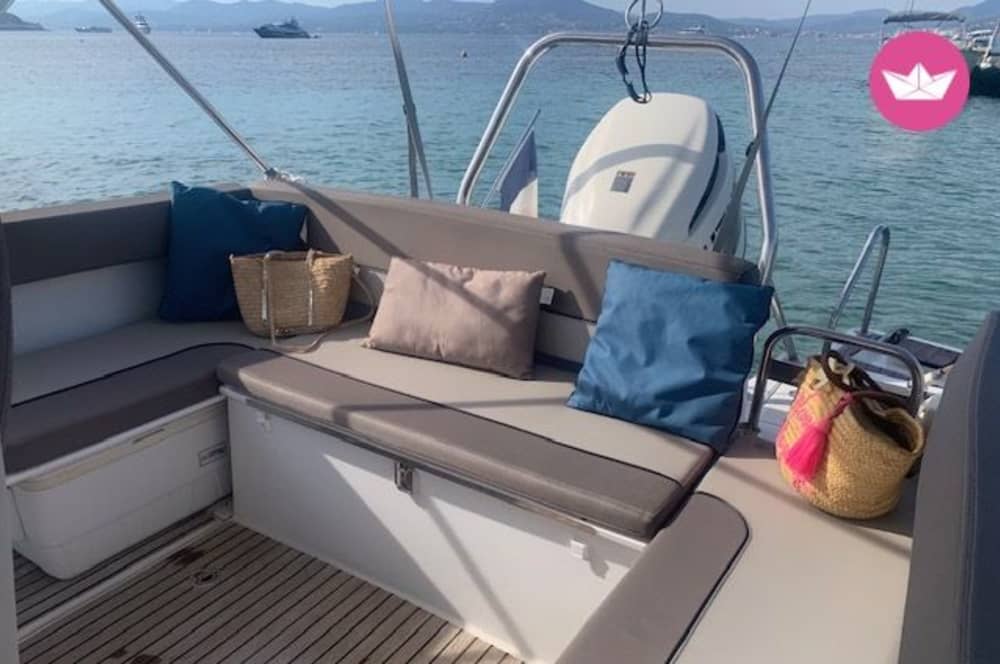 Découvrez le charme des canaux de Port Grimaud et Saint-Tropez – Demi-journée