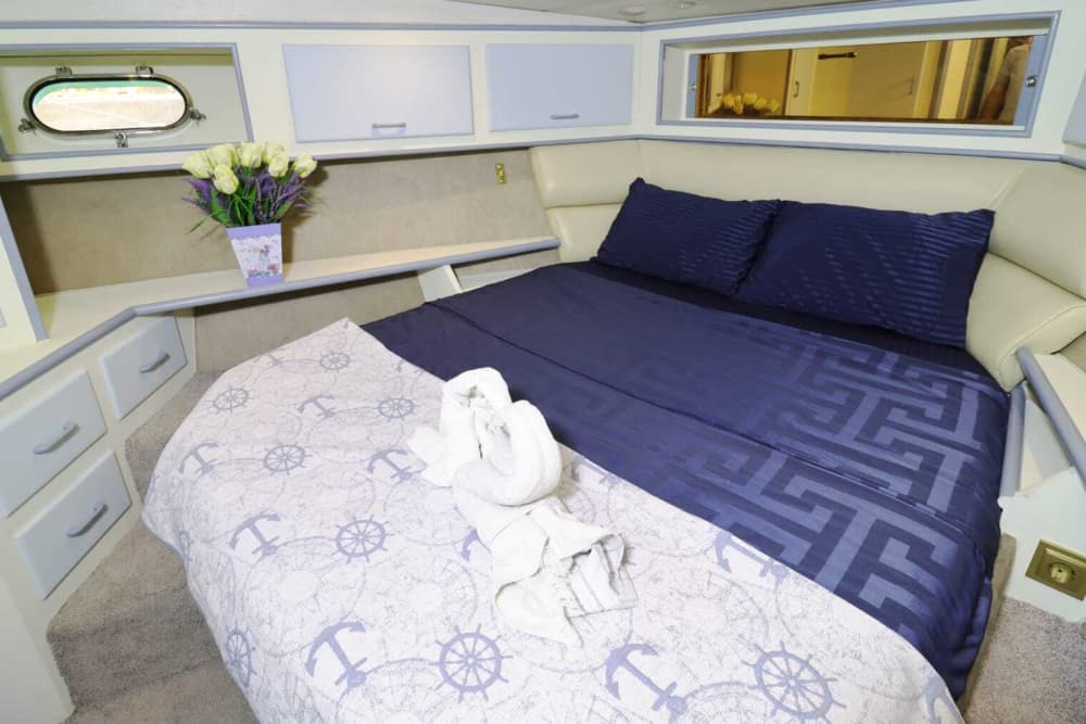 Mediterranean Queen 25 Person