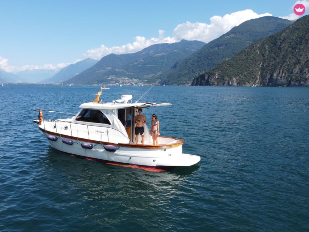 Mini Crociera di 1 Ora: Lovere, Castro e Riva di Solto – I Gioielli del Lago d’Iseo