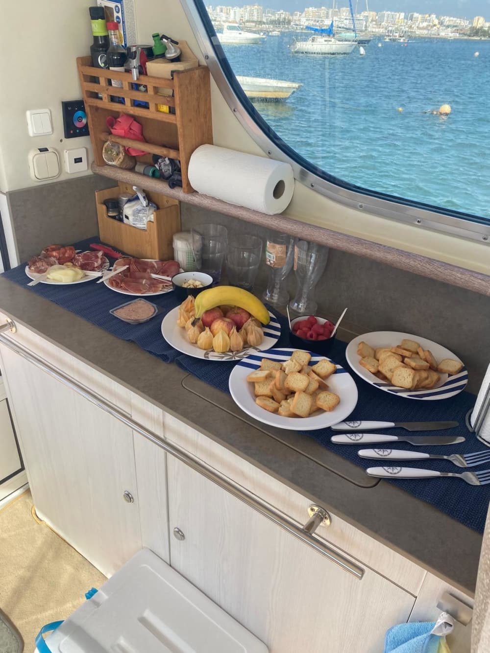 Tour in barca di 3 ore intorno alle isole costiere