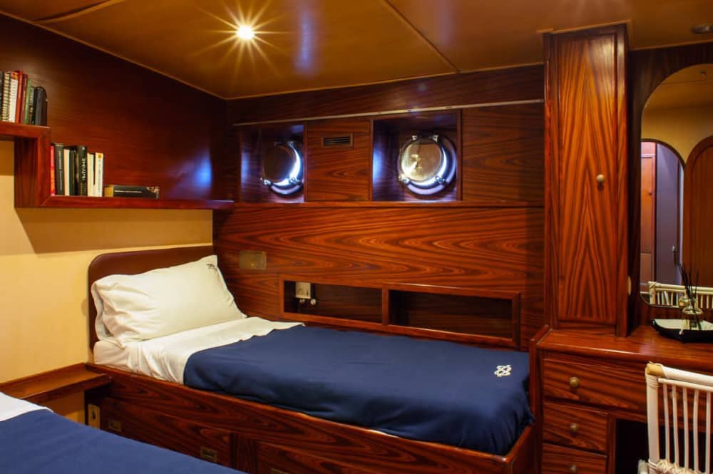 Excursion en bateau d'une journée complète aux Cinque Terre