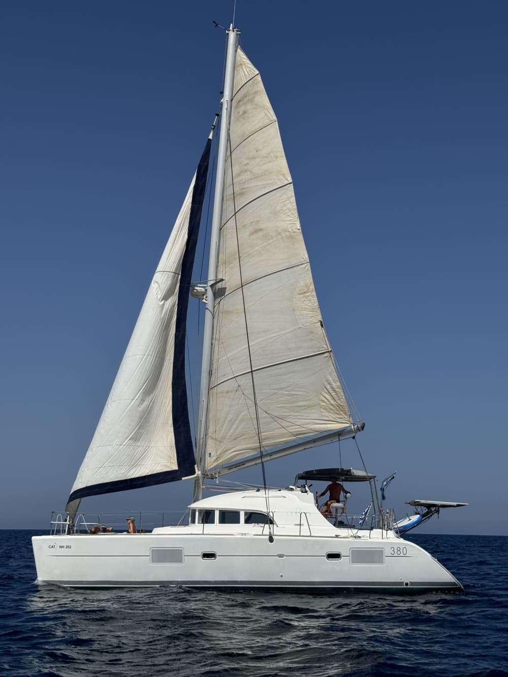 Морская прогулка на яхте - круиз на закате