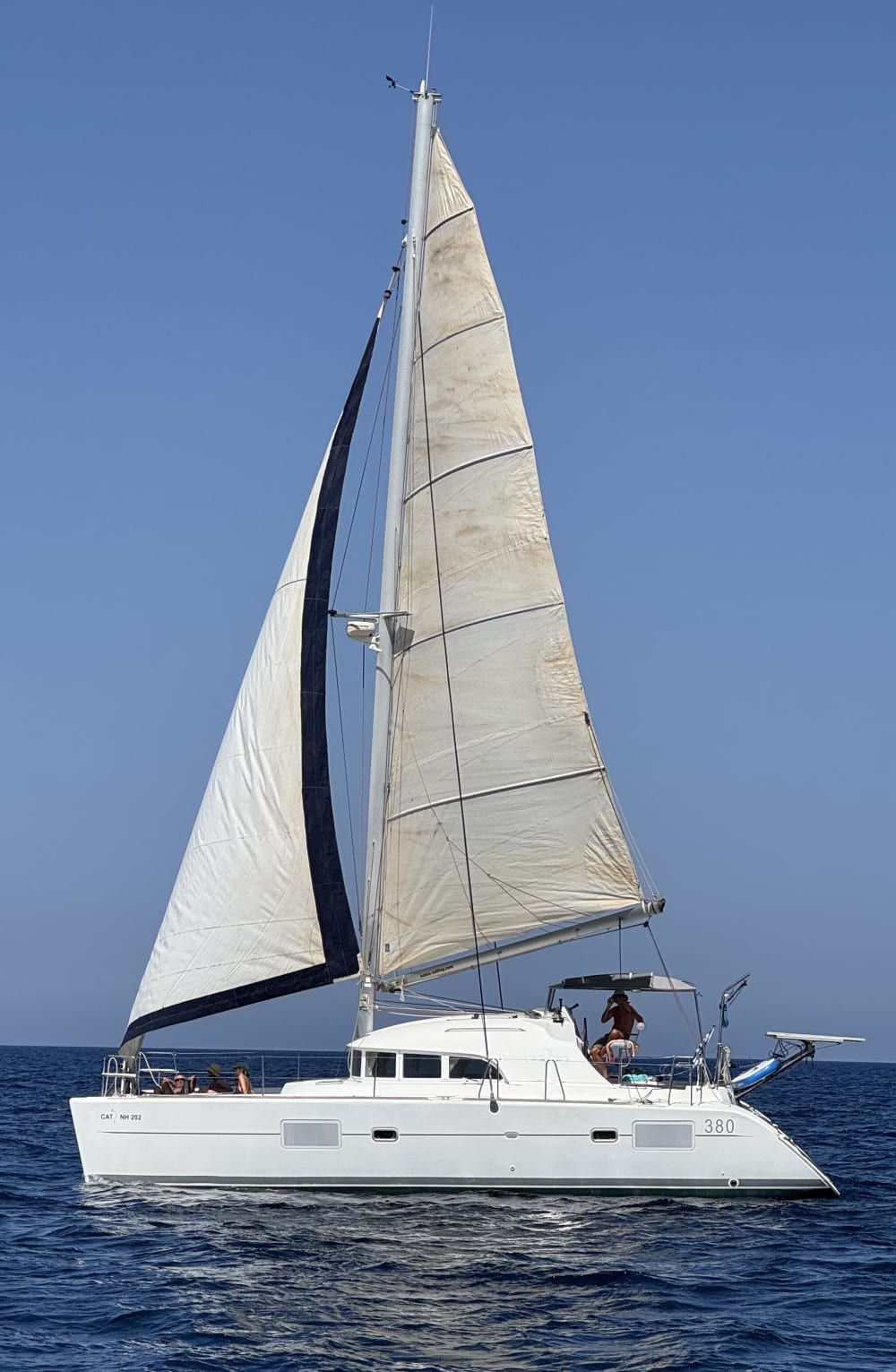 Морская прогулка на яхте - круиз на закате