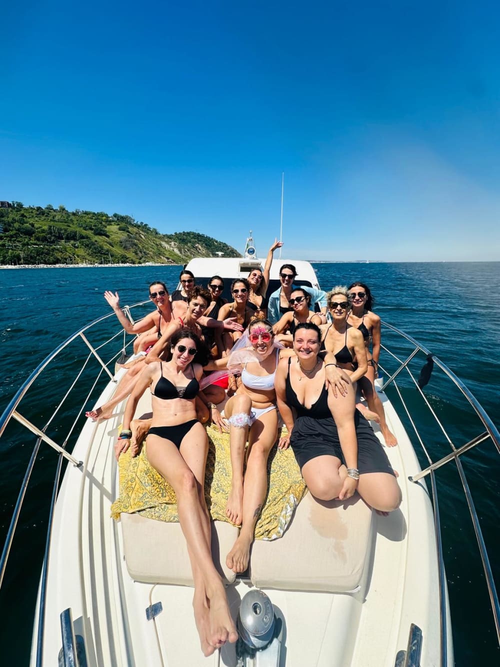 Un paseo en barco con amigos