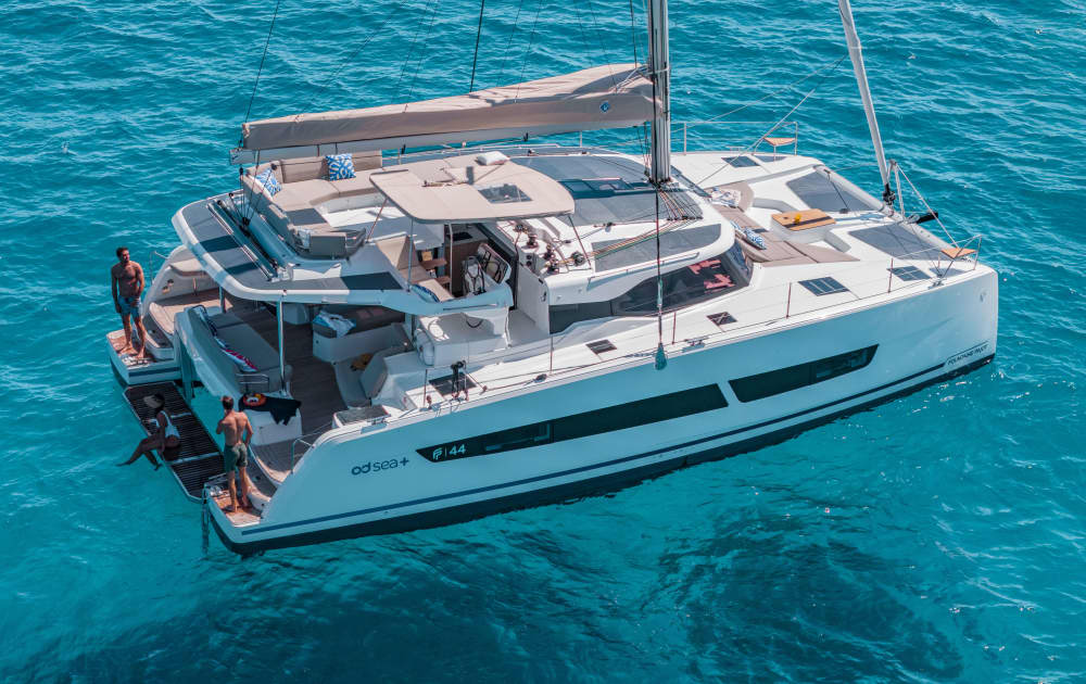 Benagil: Brand New Luxury Catamaran Full day Cruise