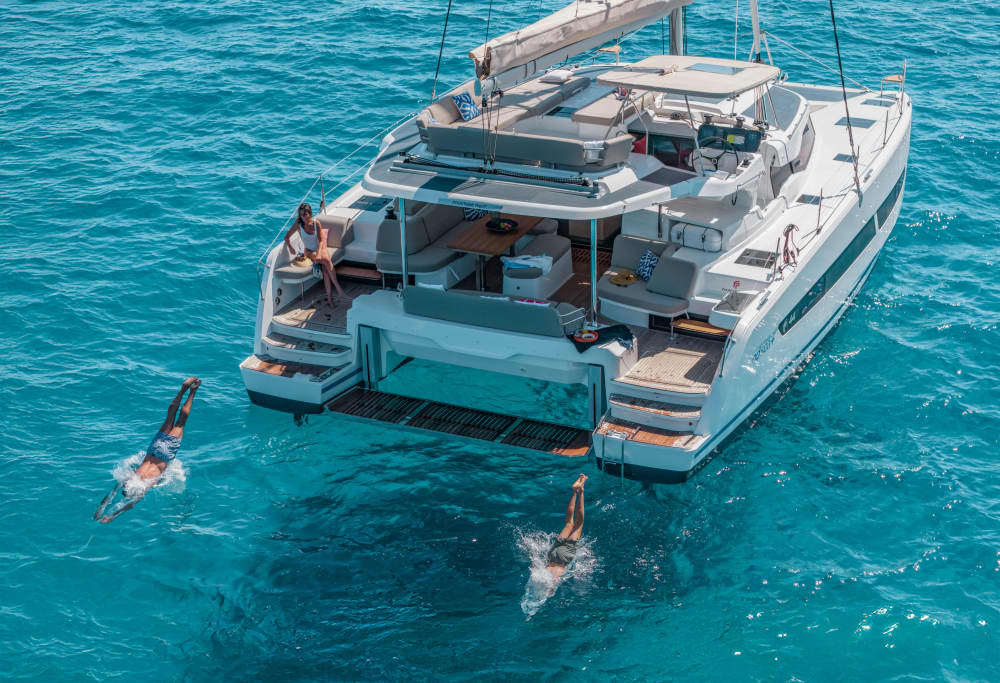 Benagil: Brand New Luxury Catamaran Full day Cruise