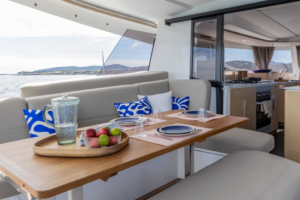 Benagil: Brand New Luxury Catamaran Full day Cruise