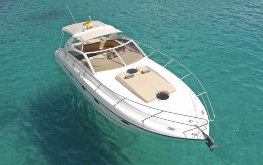 Ganztägiges (8-stündiges) privates Bootserlebnis in Marbella