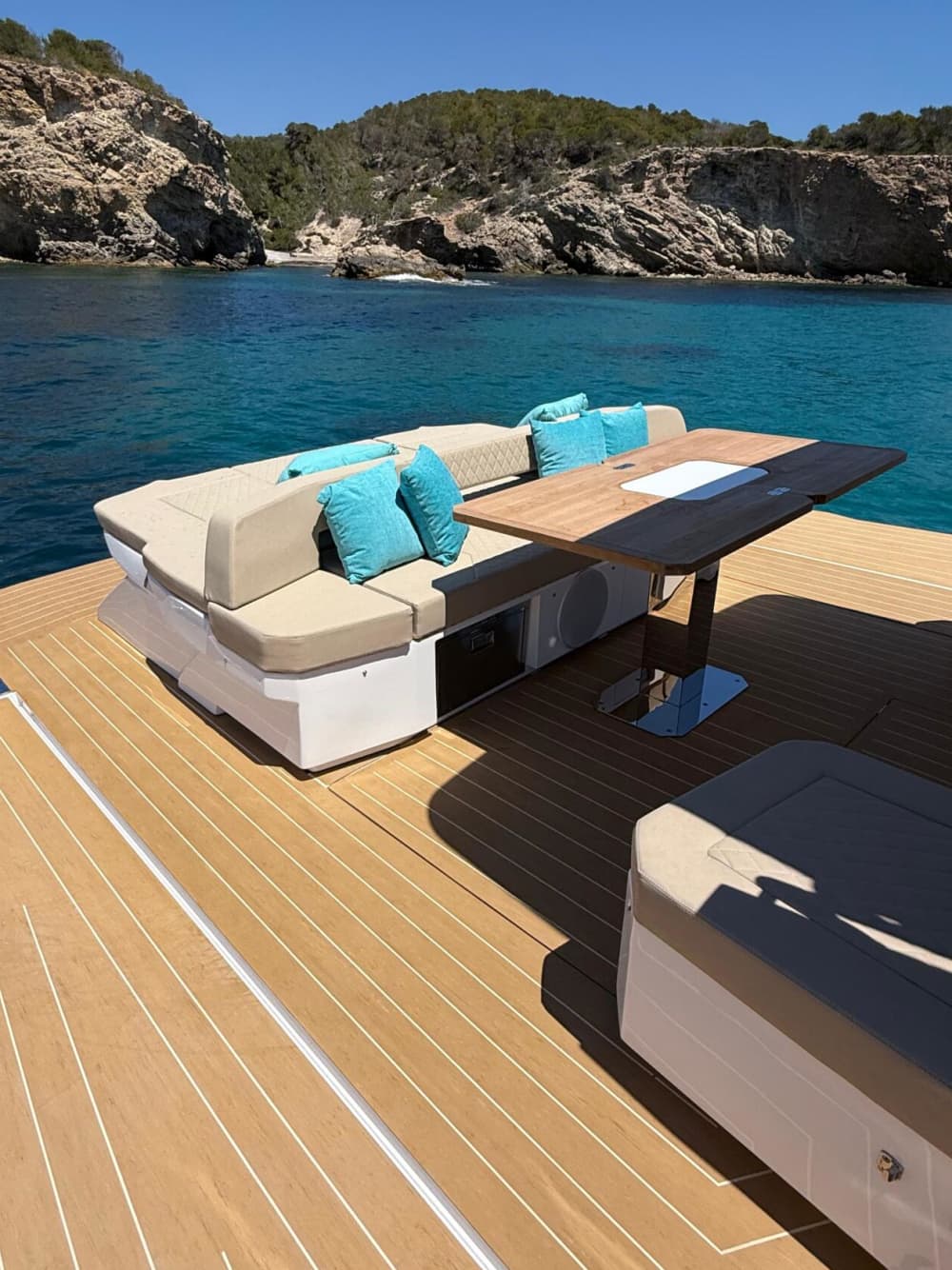 Explore the most exclusive parts of Ibiza aboard the Rio 45 Le Mans