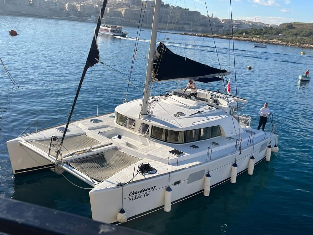 Ολοήμερη ιδιωτική ναύλωση με το Lagoon 440 Catamaran