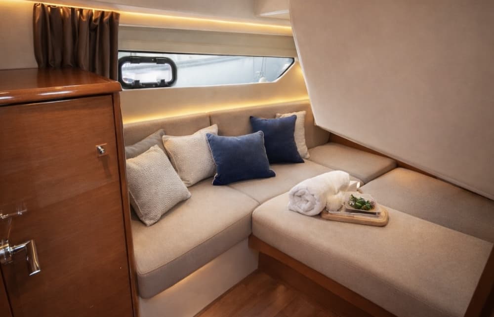 Lyxcharter från Porto Pozzo: Privat halvdagsupplevelse i Maddalena skärgård