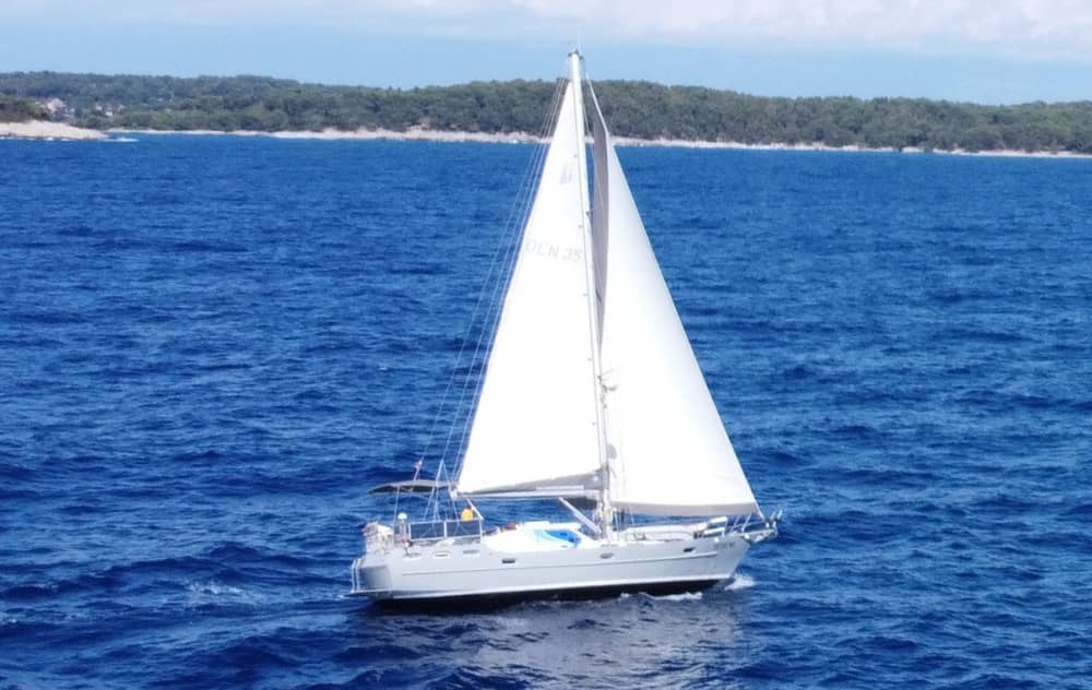 Autentica esperienza di navigazione di un'intera giornata con partenza da Mali Lošinj