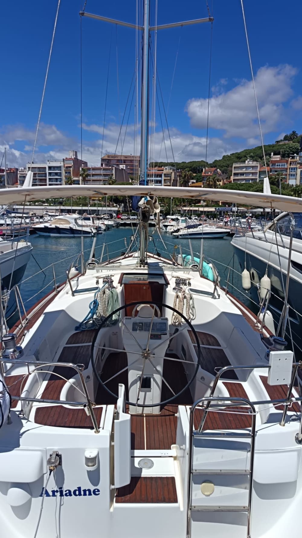 Costa Brava in 4 Hours – Sailing Trip with Snack and Paddleboarding Ariadne