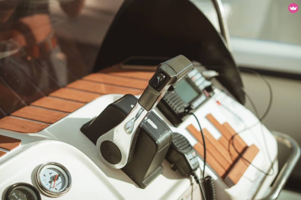 Discovering the marine environment