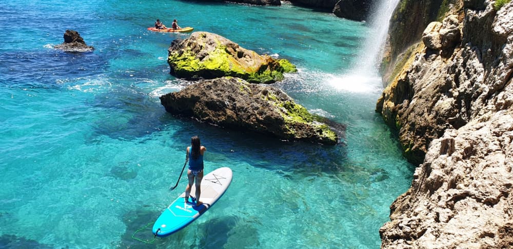 Fly till paradiset: gömda vikar, kristallklara stränder och vattenfall