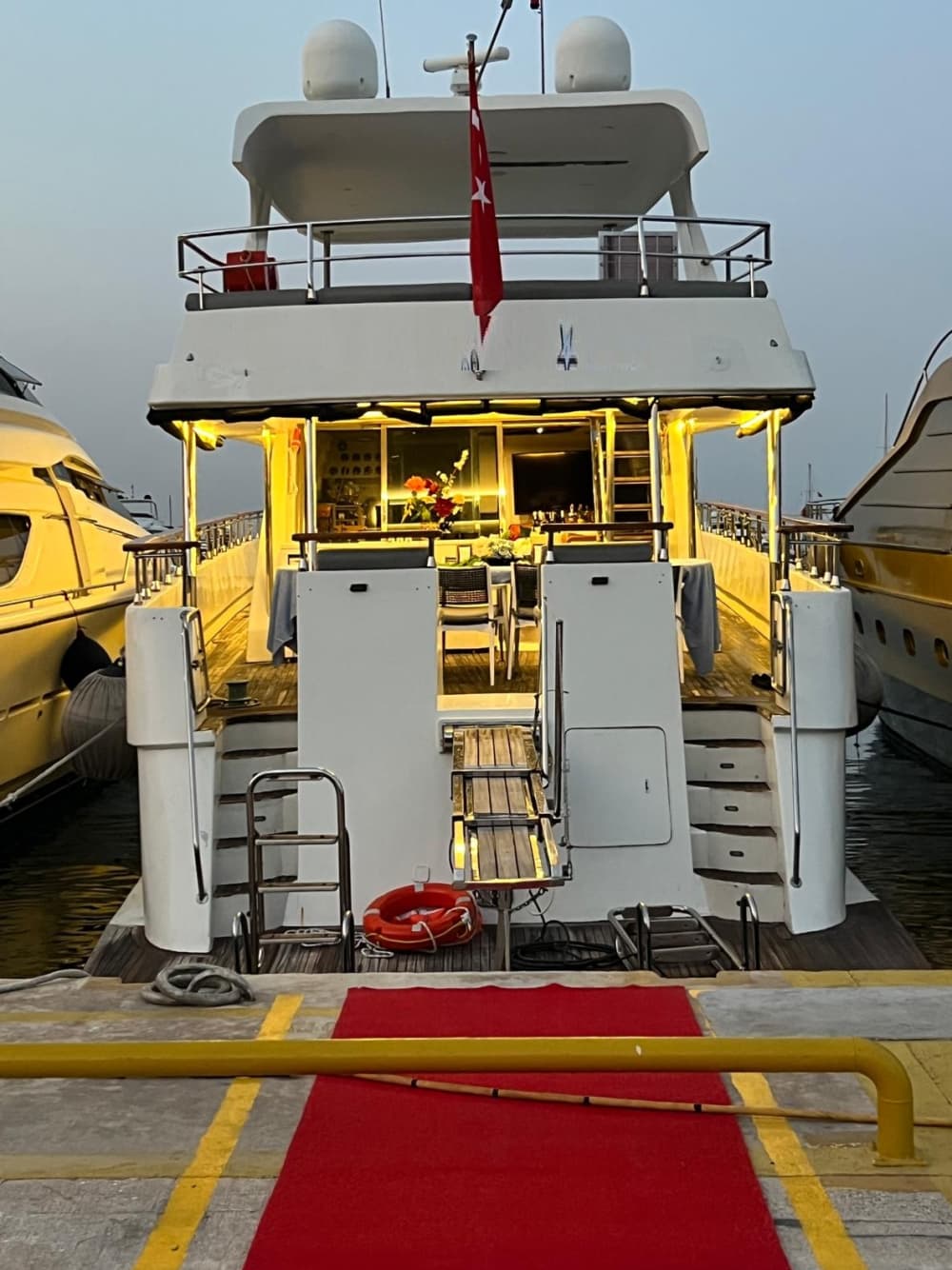 Mediterranean Prince 35 Persone