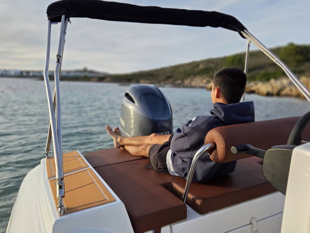Excursión en Barco en Menorca – Día Completo