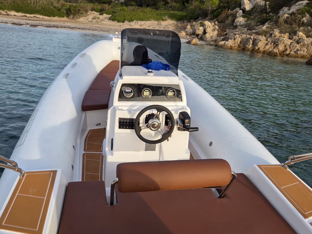 Excursión en Barco en Menorca – Día Completo