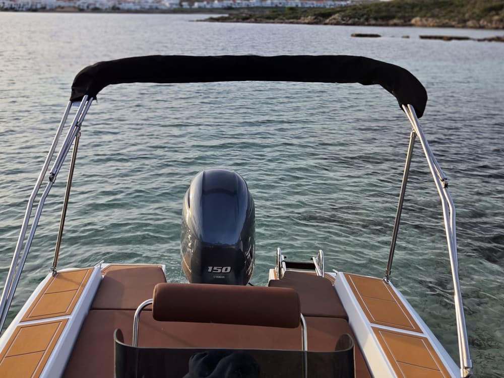 Excursión en Barco en Menorca – Día Completo