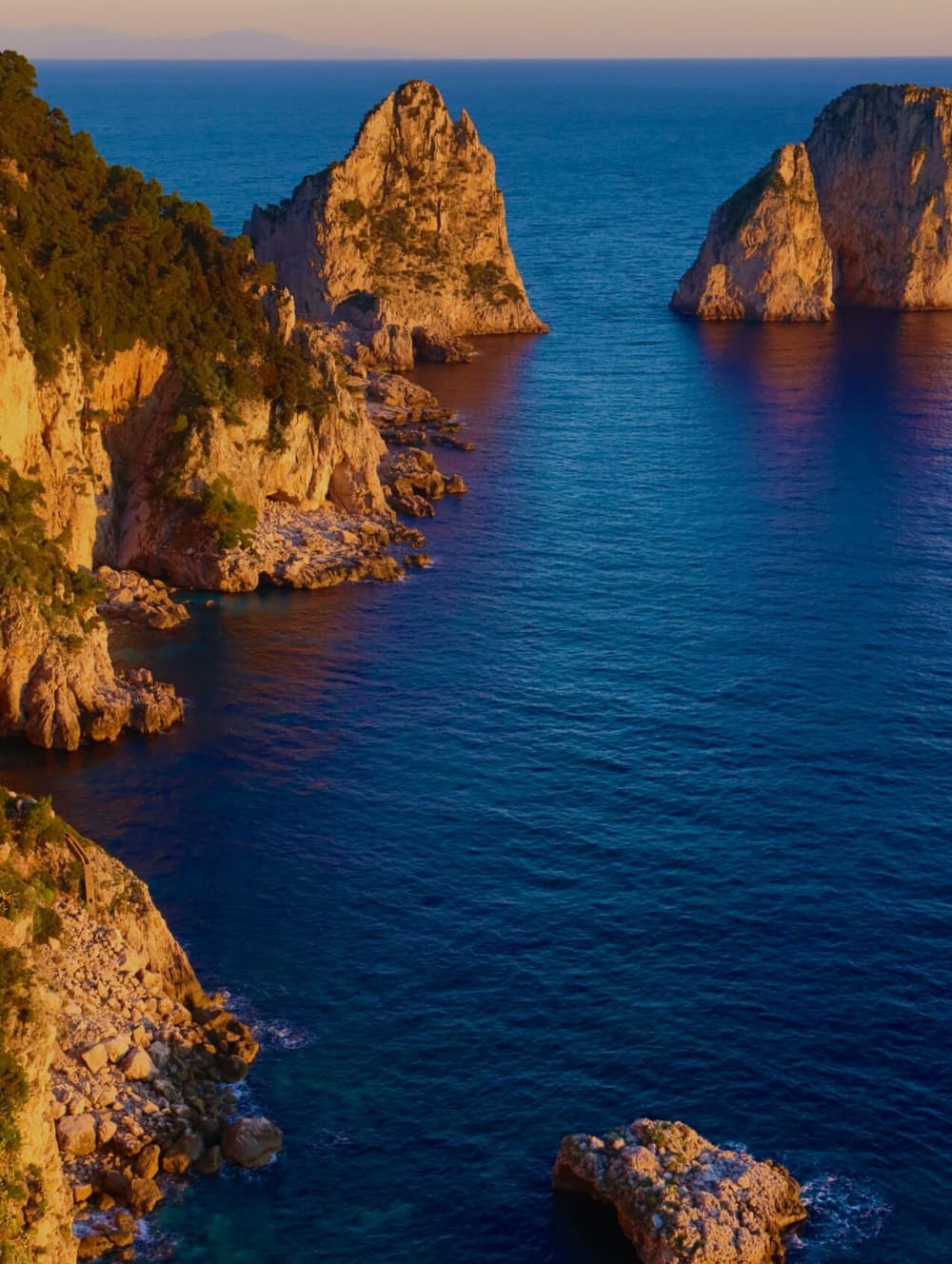 Capri: Private Sunset Cruise with Aperitivo & Faraglioni