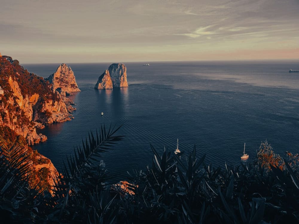 Capri: Private Sunset Cruise with Aperitivo & Faraglioni