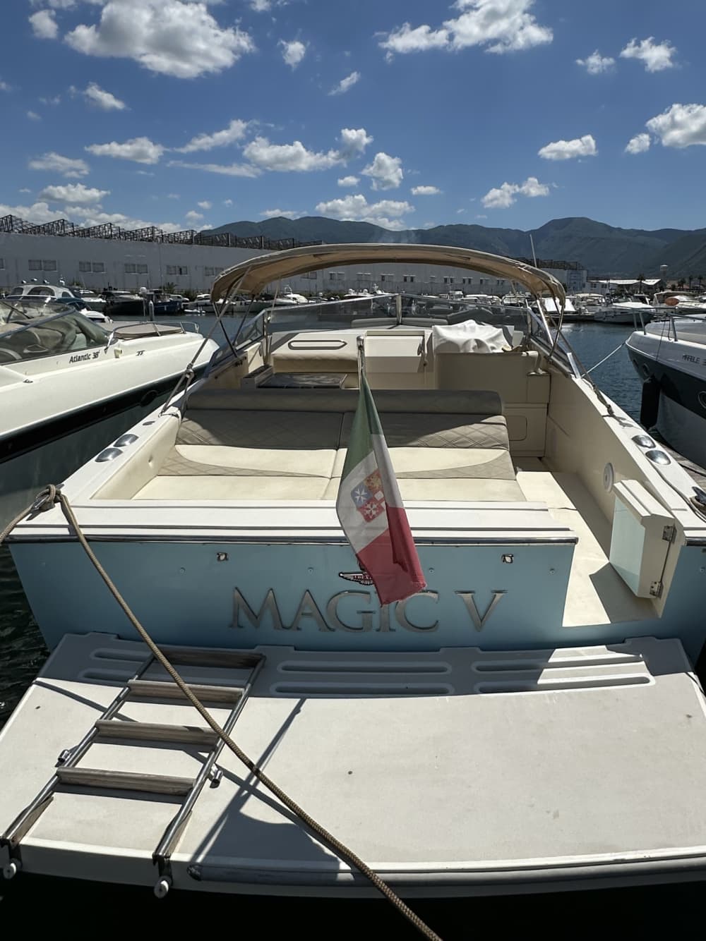 Ischia Escape Tornado 38 – 8h in Barca con Aperitivo