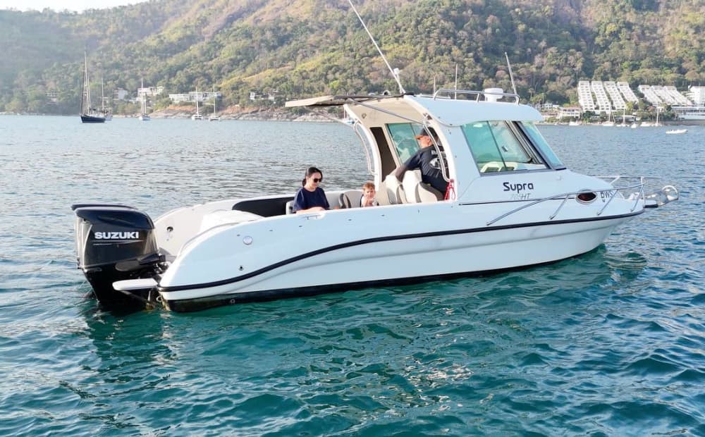 Ιδιωτικό νησί Racha & ακρωτήριο Promthep – Κρυστάλλινα νερά & απόδραση στο ηλιοβασίλεμα