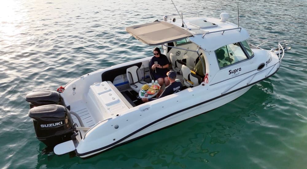 Ιδιωτικό νησί Racha & ακρωτήριο Promthep – Κρυστάλλινα νερά & απόδραση στο ηλιοβασίλεμα