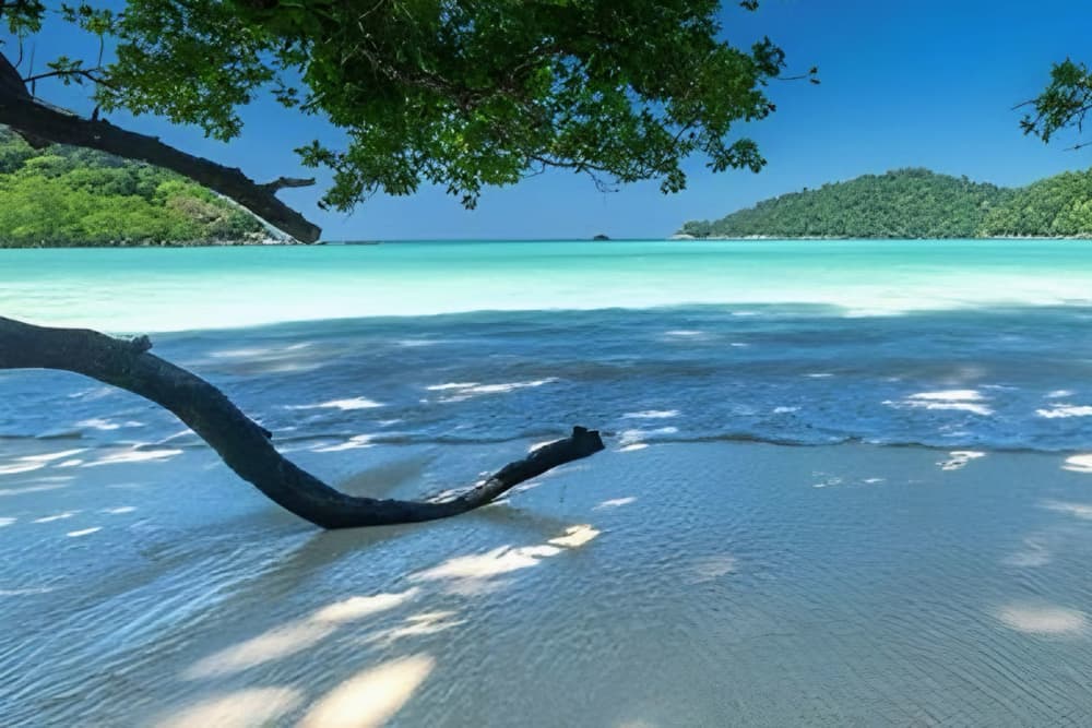 Racha Island Discovery