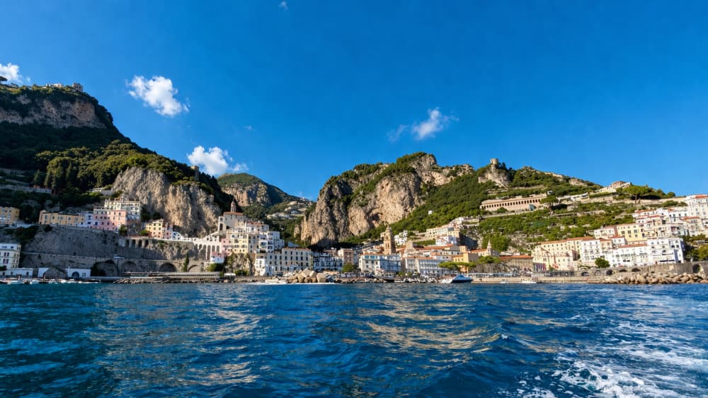 Visit the Amalfi Coast in 3 hours!