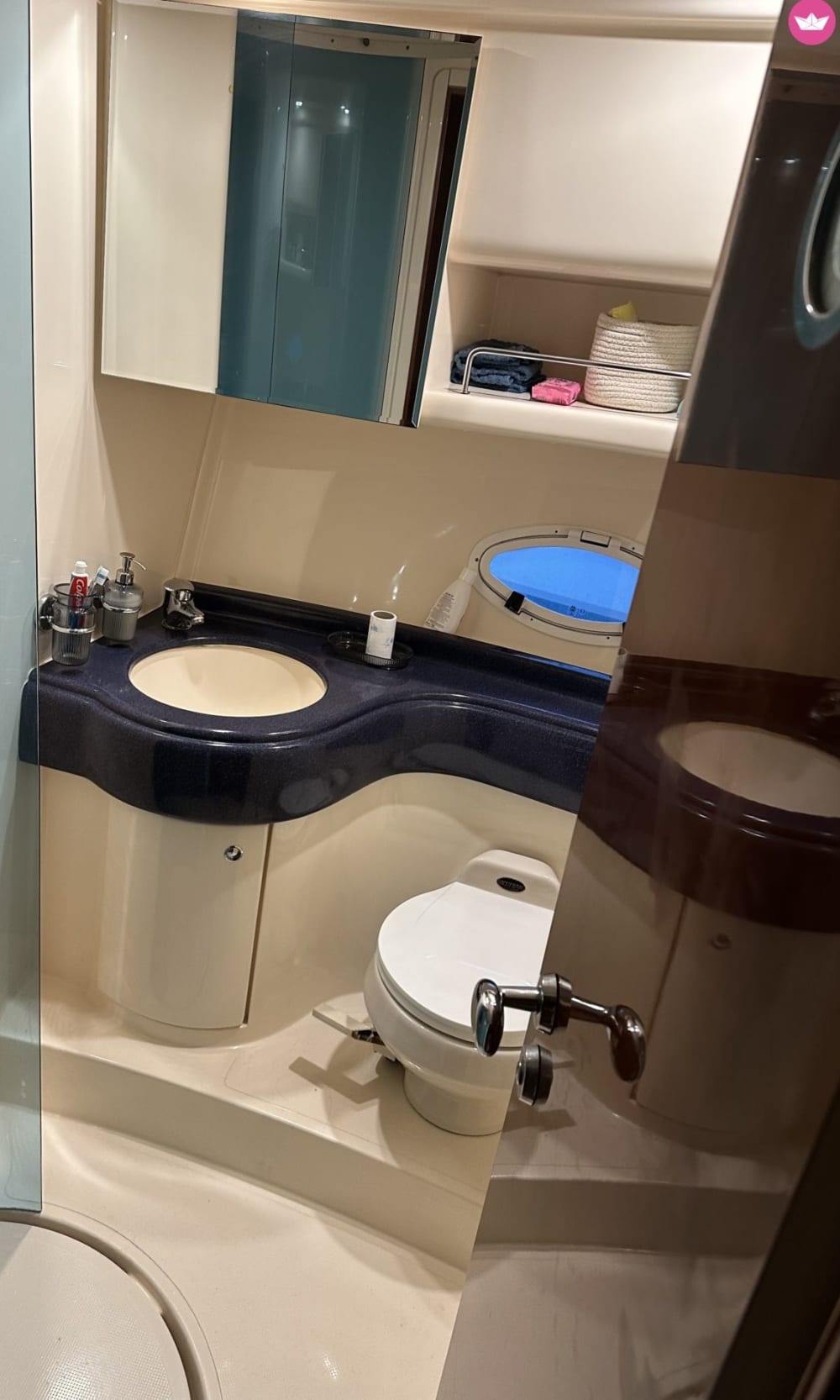 Experiencia de un día en yate en la isla de Elba con almuerzo