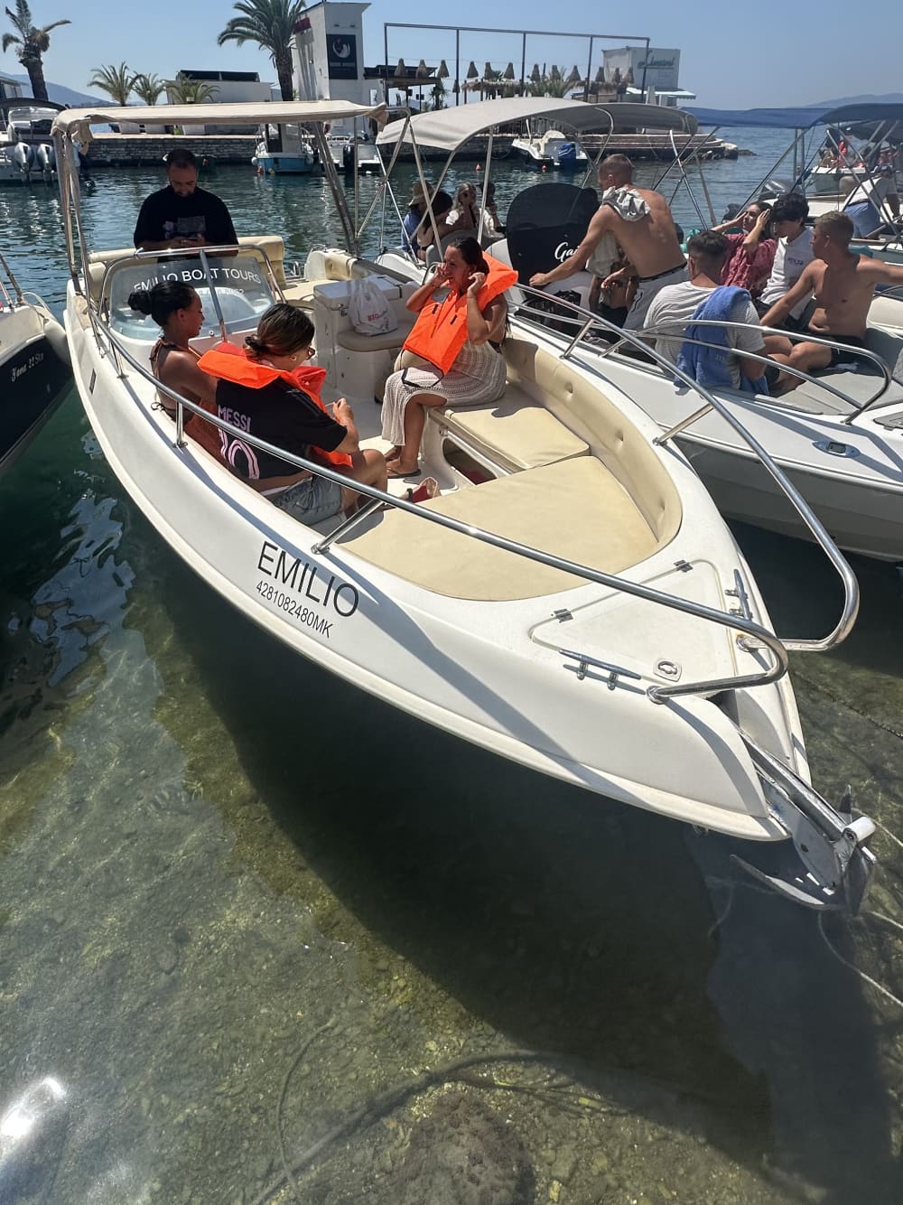 Sarandë: Hidden Coves & Crystal Waters Tour