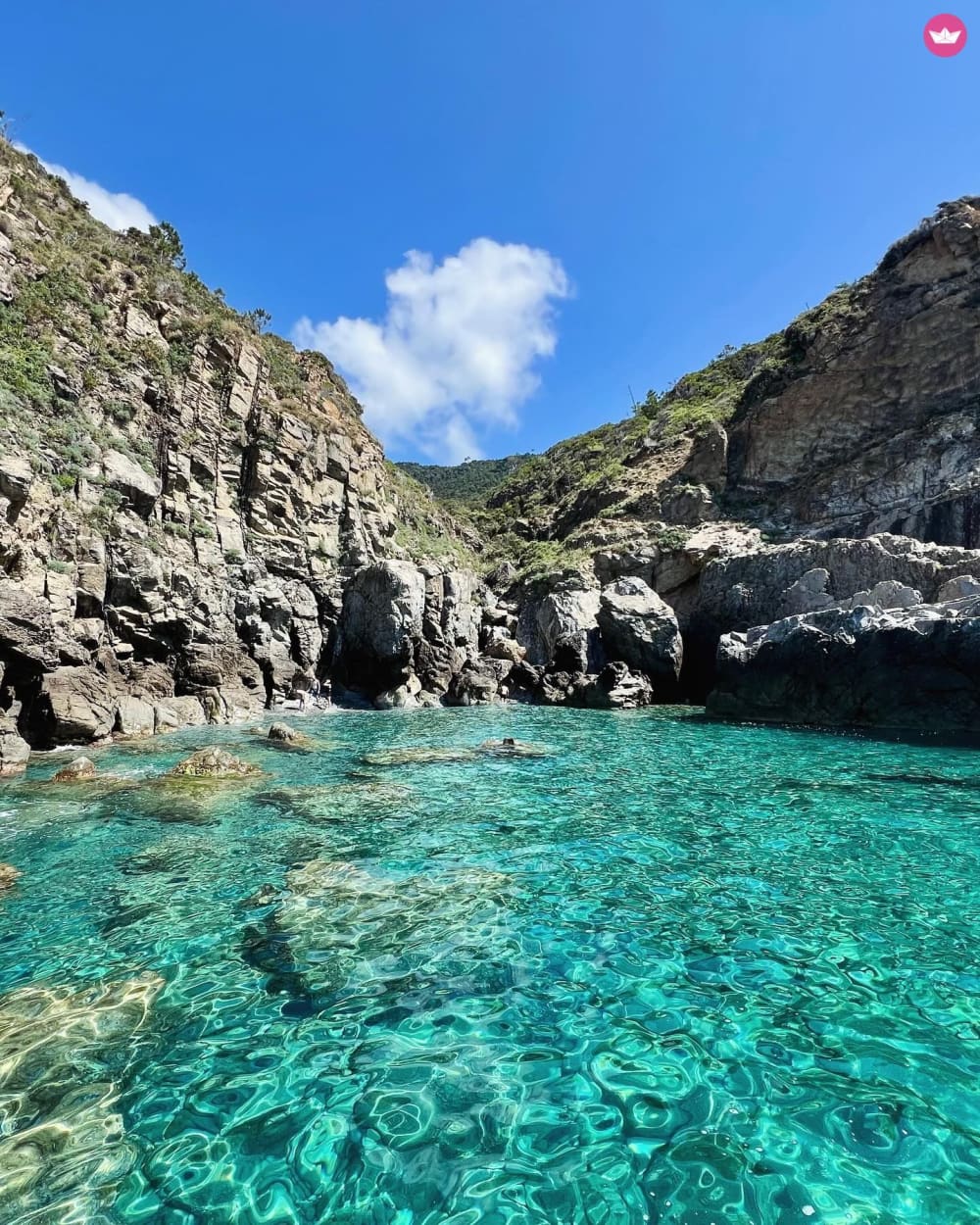 De dichtersroute per boot: Portovenere, Palmaria-eiland en snorkelen in het blauwe water.